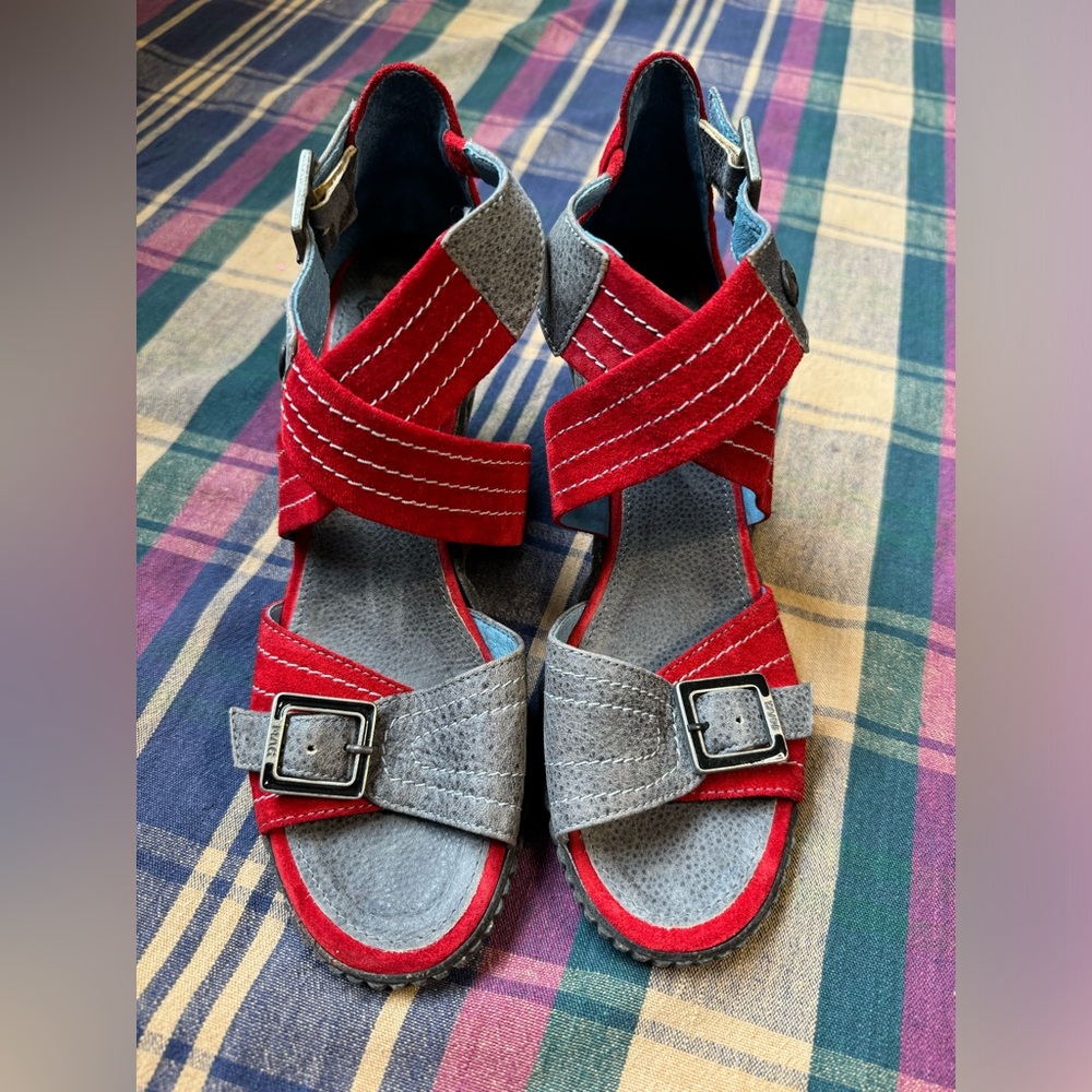 MAG Suede Netherlands Platform Wedge Open Toe Sandals